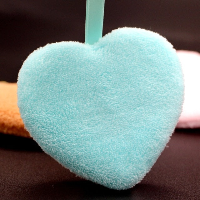 Woman's Reusable Makeup Puffsmans