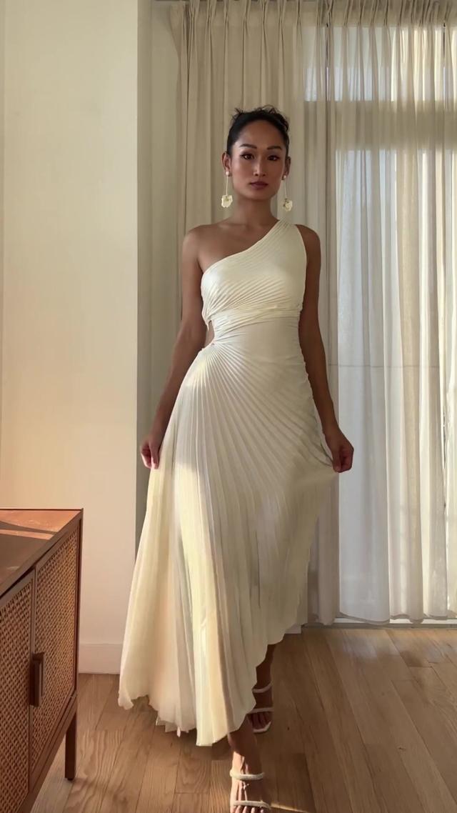 Woman's clothing One Shoulder Pleated Maxi Dress