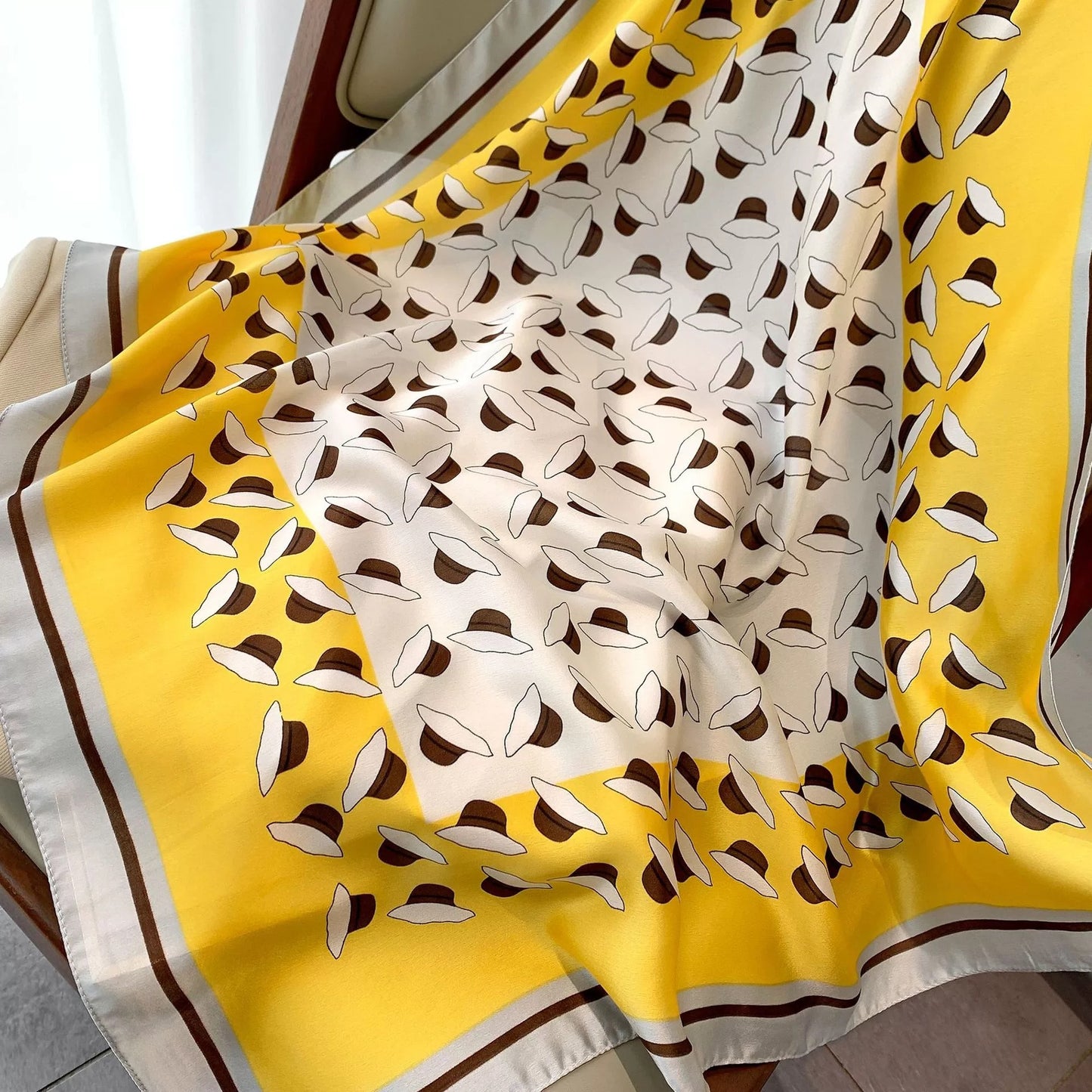 Beauty Fashion Silk Satin Hair Scarf Women Handkerchief Printed Female Square Head Bandana Small Neck muffler hijab lady girl