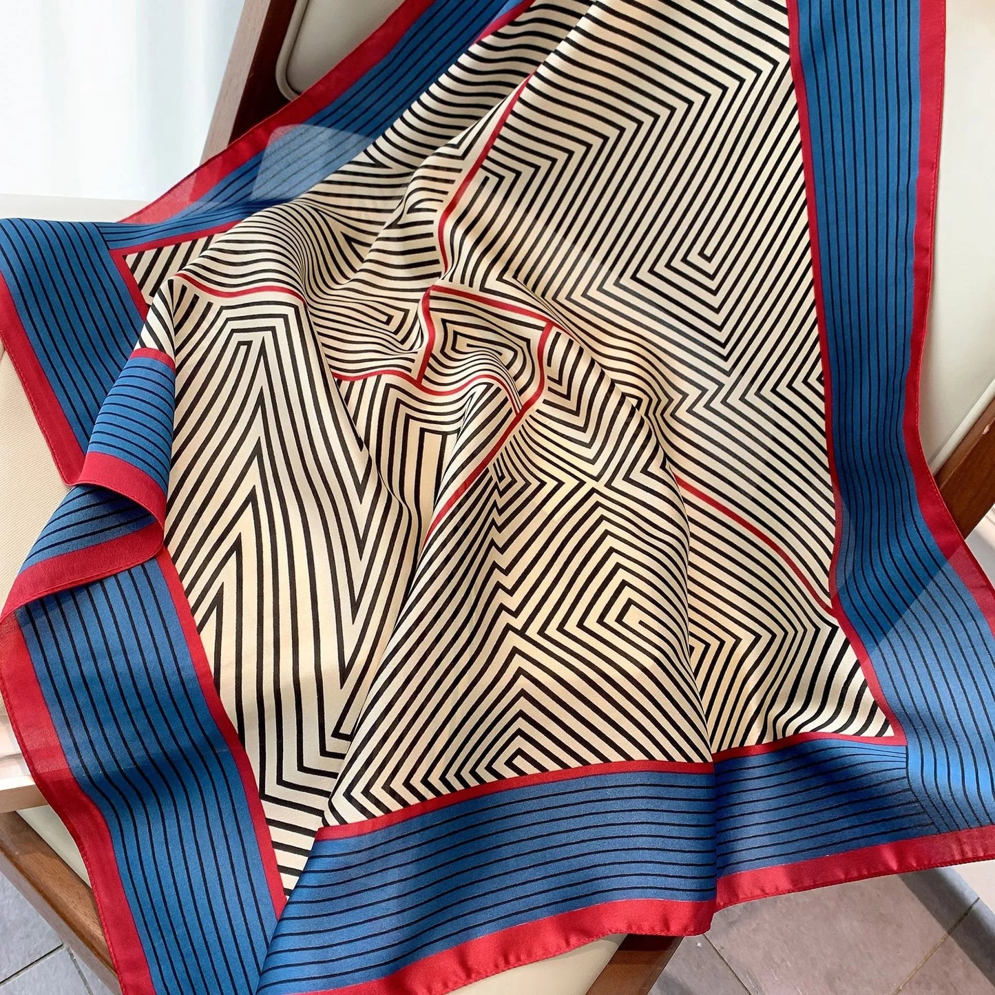 Beauty Fashion Silk Satin Hair Scarf Women Handkerchief Printed Female Square Head Bandana Small Neck muffler hijab lady girl