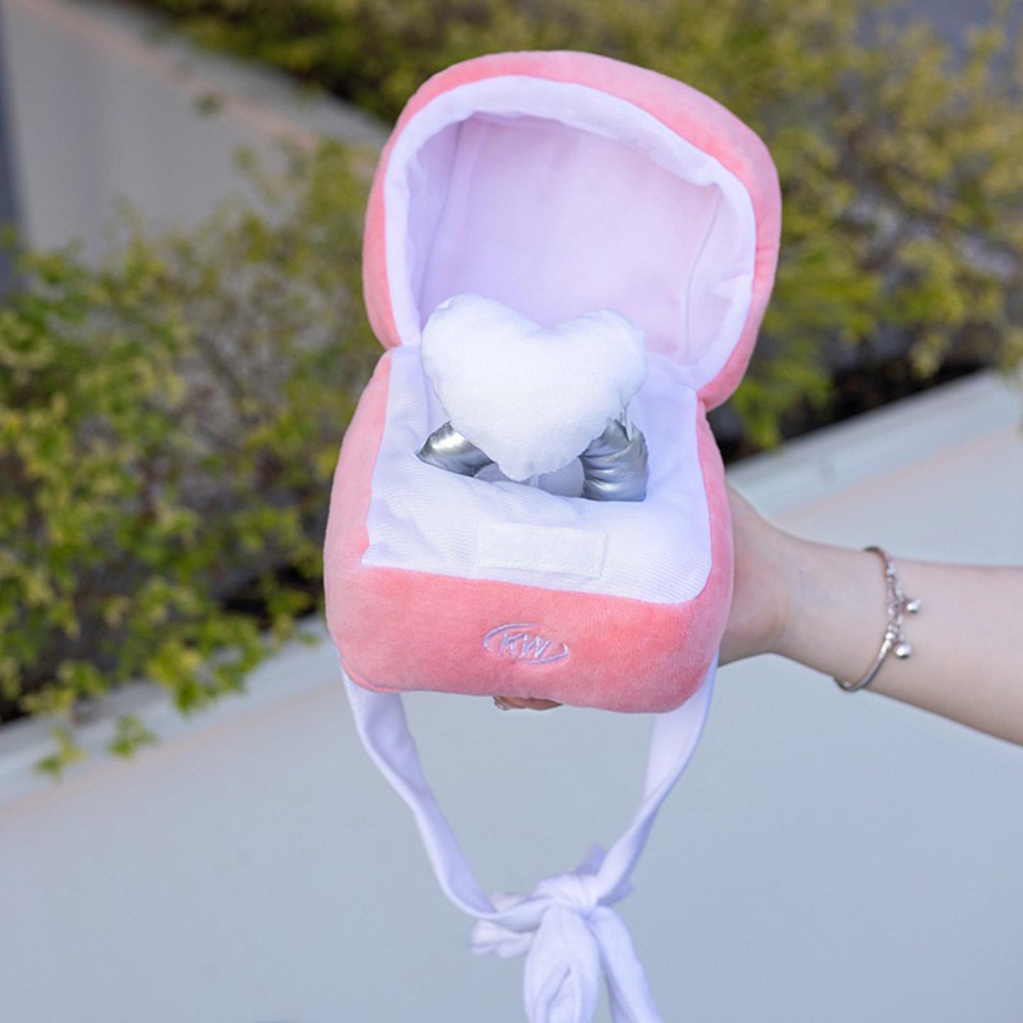 Toys Pink Ring Box Plush Toy Love Diamond Ring Case Toy Stuffed Ring Surprise Gift Box Propose Memory Wedding Gift for Women T5P9